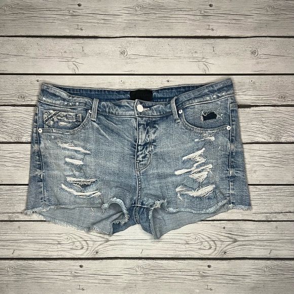 Buckle Black Jean Shorts - Picture 1 of 2